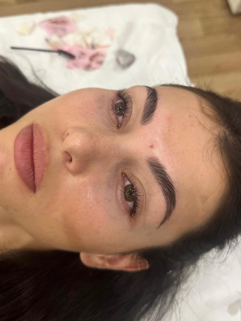 Obrve nakon brow lifta